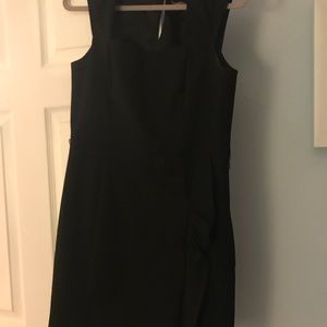 Sliming black dress
